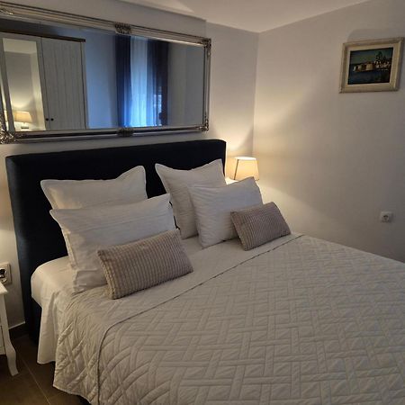 Apartments Duje Split Exterior photo